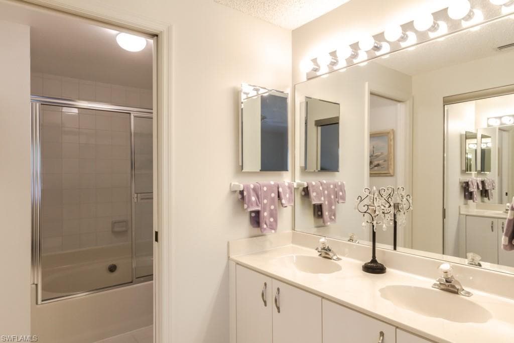1044 Woodshire LN B210-13
