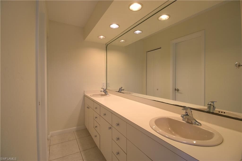 5043 Genesee PKWY, BOKEELIA FL 33922-38