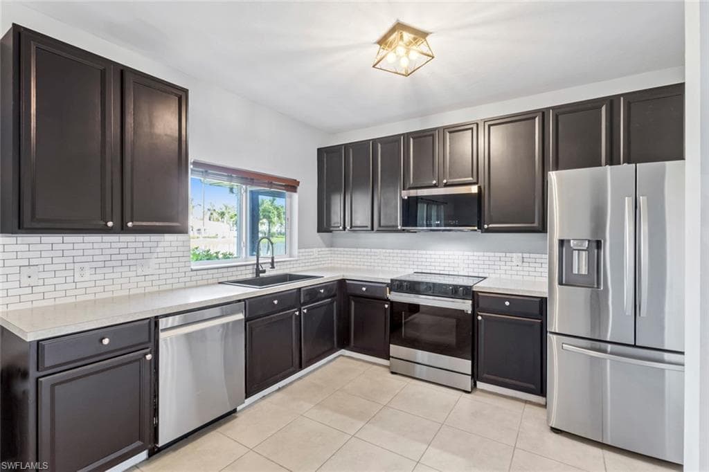 3935 Cherrybrook LOOP, FORT MYERS FL 33966-3