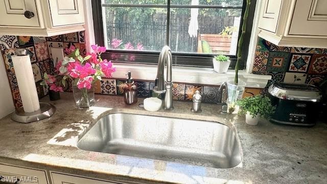 2408 Euclid AVE, FORT MYERS FL 33901-9