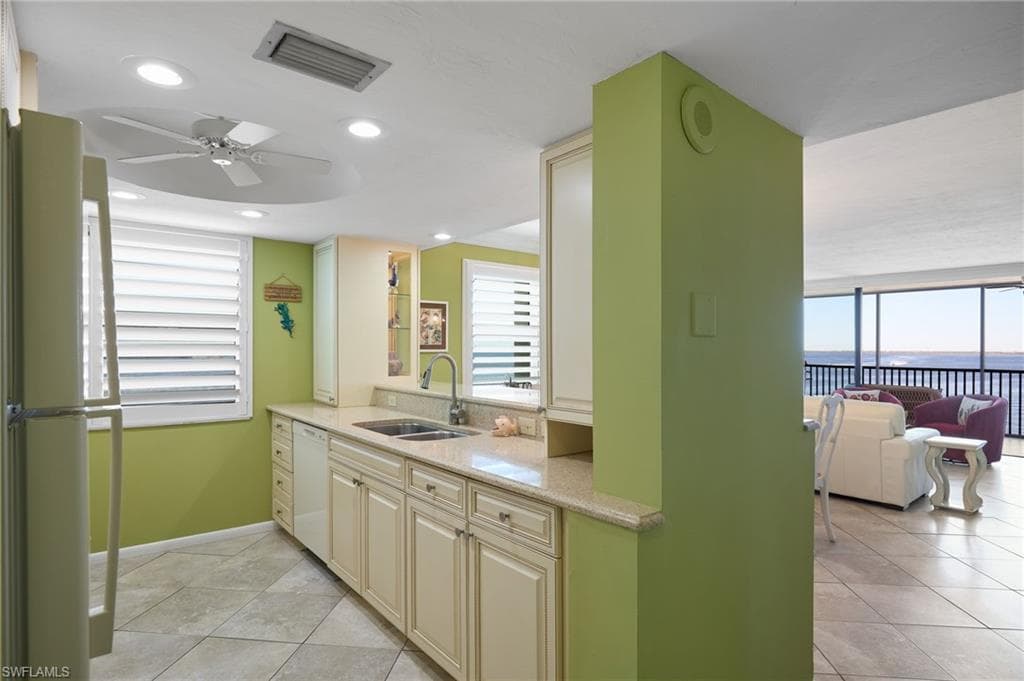 17080 Harbour Point DR # 617, FORT MYERS FL 33908-9