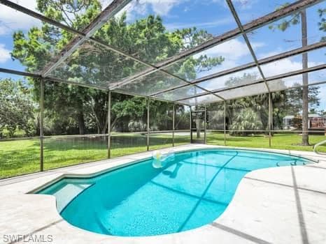 124 Sharwood DR, NAPLES FL 34110-12