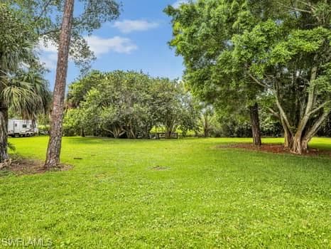 124 Sharwood DR, NAPLES FL 34110-44