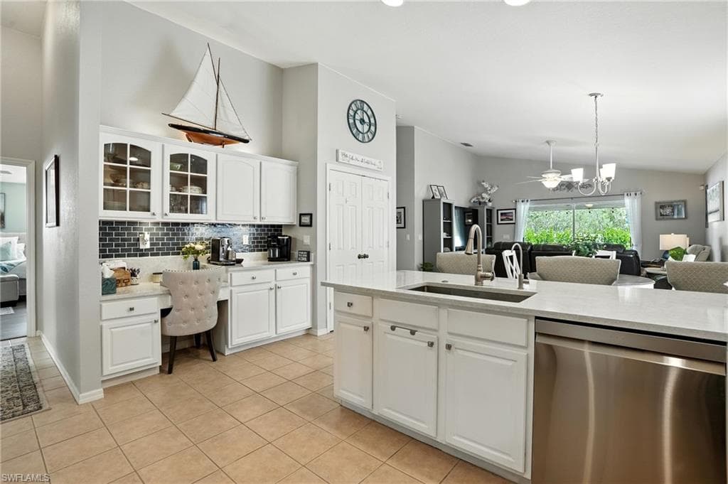 9740 Gladiolus Bulb LOOP, FORT MYERS FL 33908-1