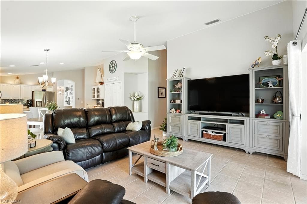 9740 Gladiolus Bulb LOOP, FORT MYERS FL 33908-8