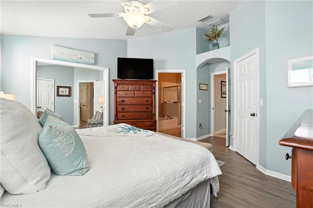 9740 Gladiolus Bulb LOOP, FORT MYERS FL 33908-13