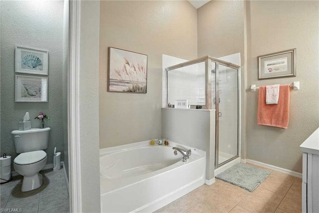 9740 Gladiolus Bulb LOOP, FORT MYERS FL 33908-14