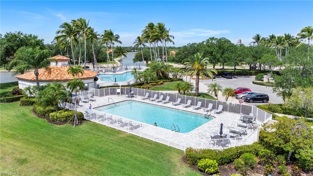 4017 Isla Ciudad CT, NAPLES FL 34109-25