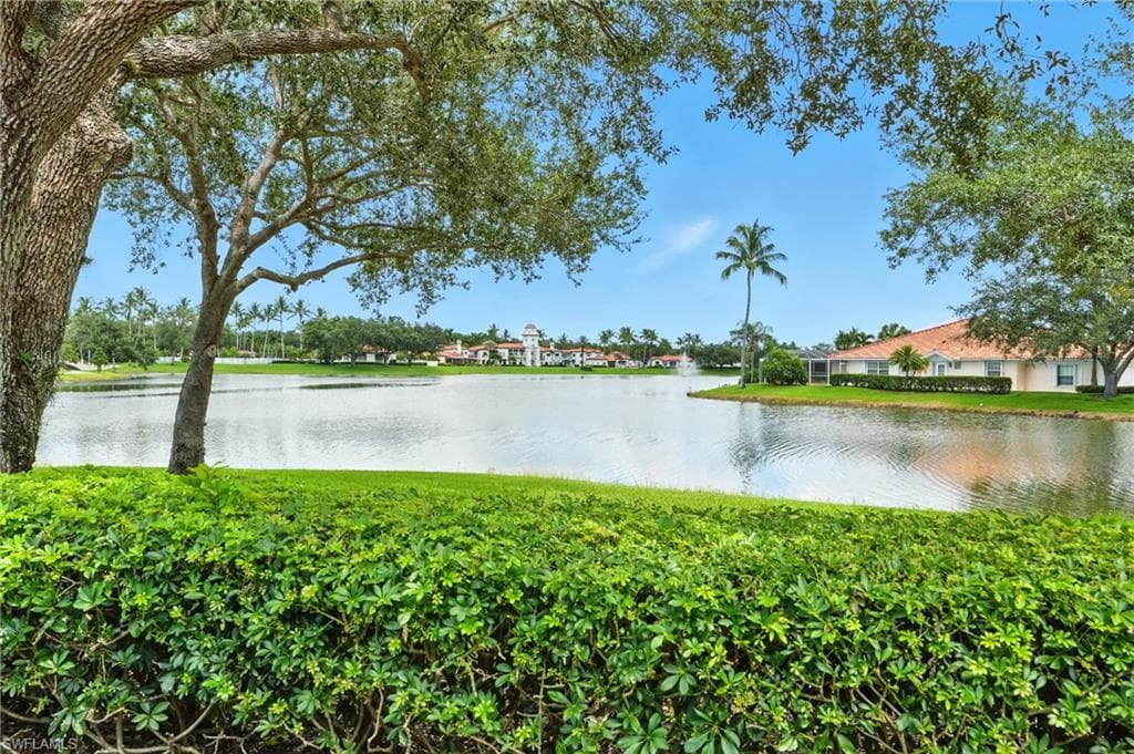 4017 Isla Ciudad CT, NAPLES FL 34109-2