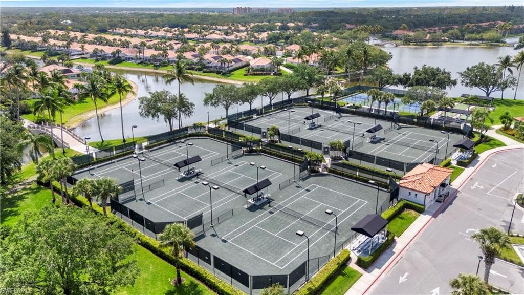 4017 Isla Ciudad CT, NAPLES FL 34109-27