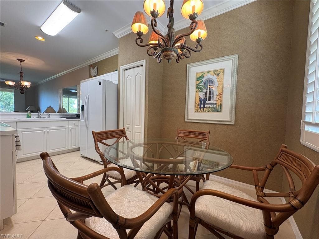 2720 Cypress Trace CIR # 2933, NAPLES FL 34119-8