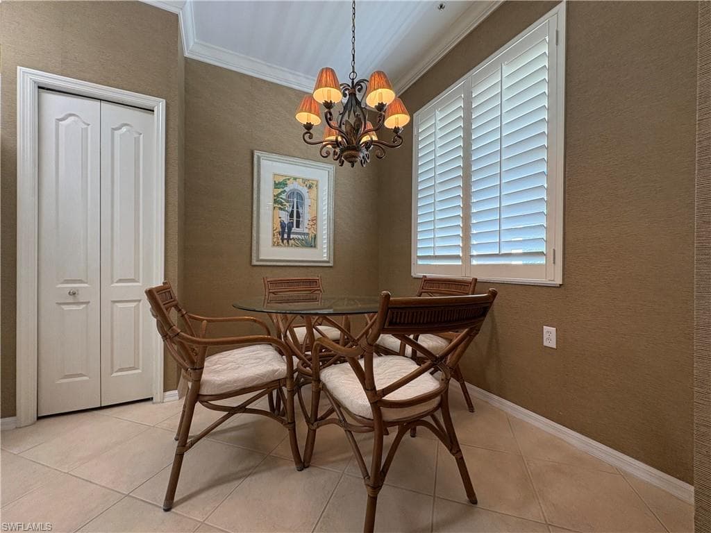 2720 Cypress Trace CIR # 2933, NAPLES FL 34119-9