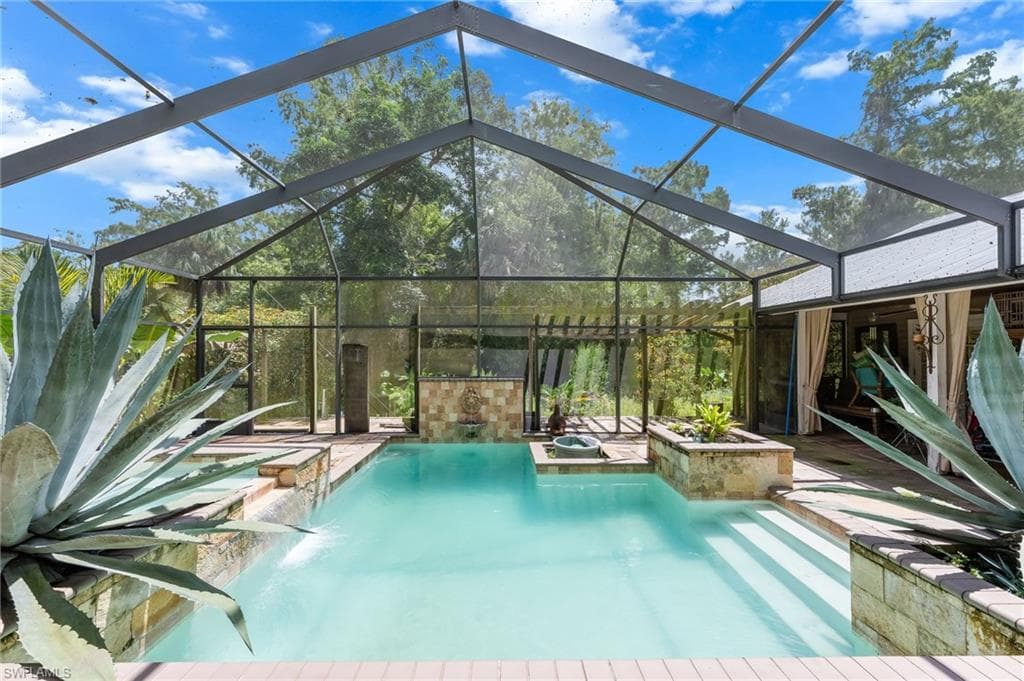 5247 Cherry Wood DR, NAPLES FL 34119-14