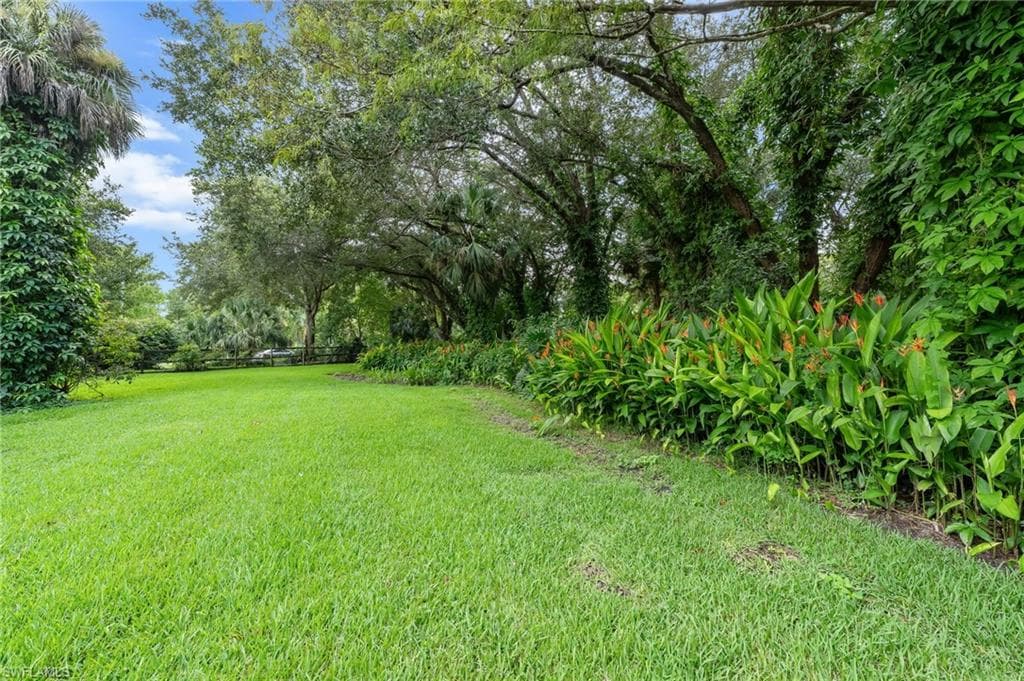 5247 Cherry Wood DR, NAPLES FL 34119-20