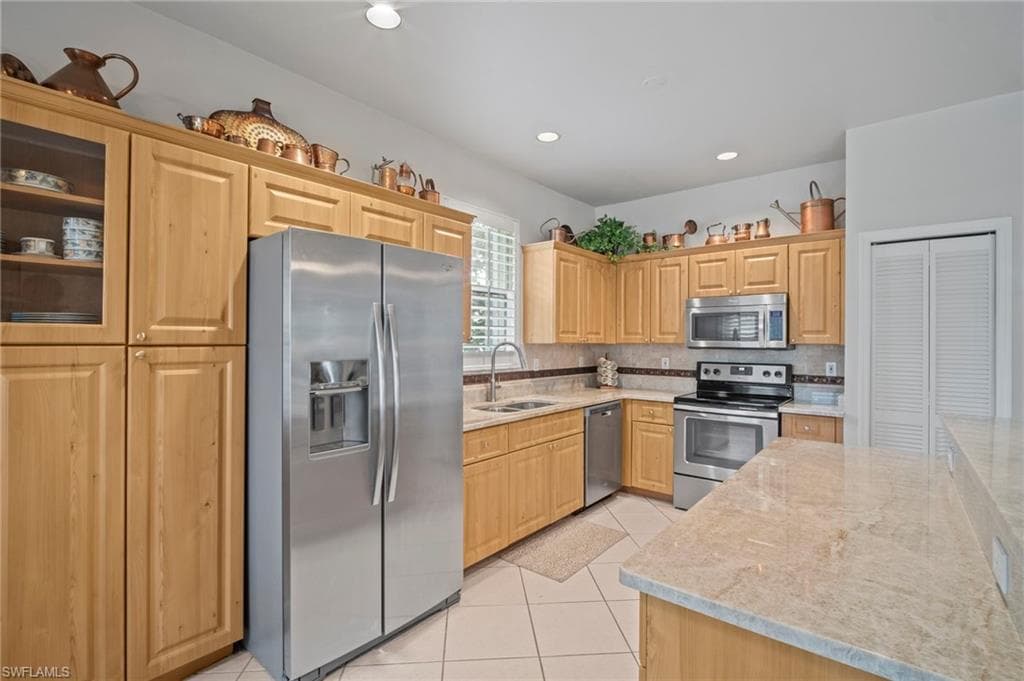 12917 Dresden CT, FORT MYERS FL 33912-22