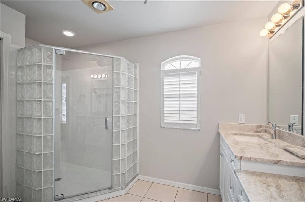 12917 Dresden CT, FORT MYERS FL 33912-29