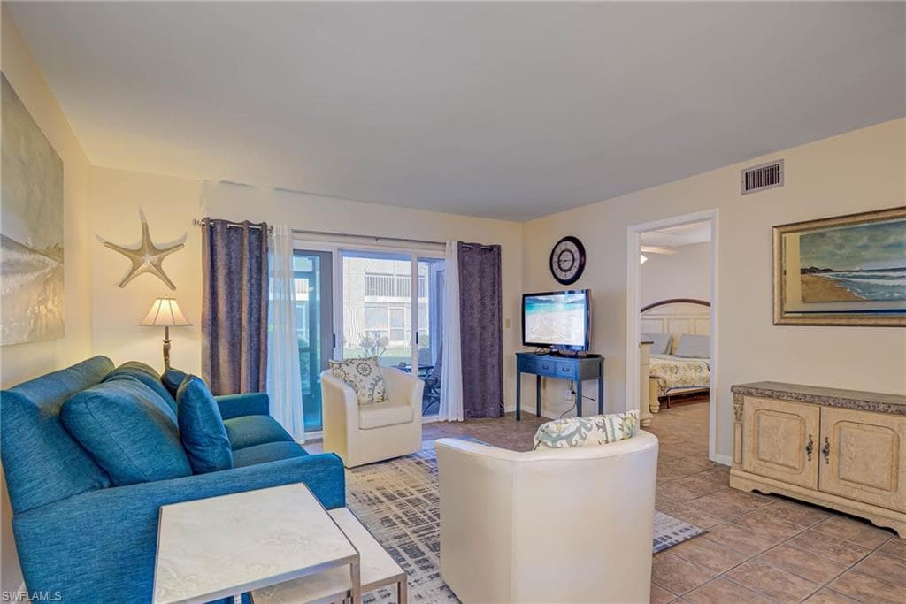 5445 Peppertree DR # 9, FORT MYERS FL 33908-6