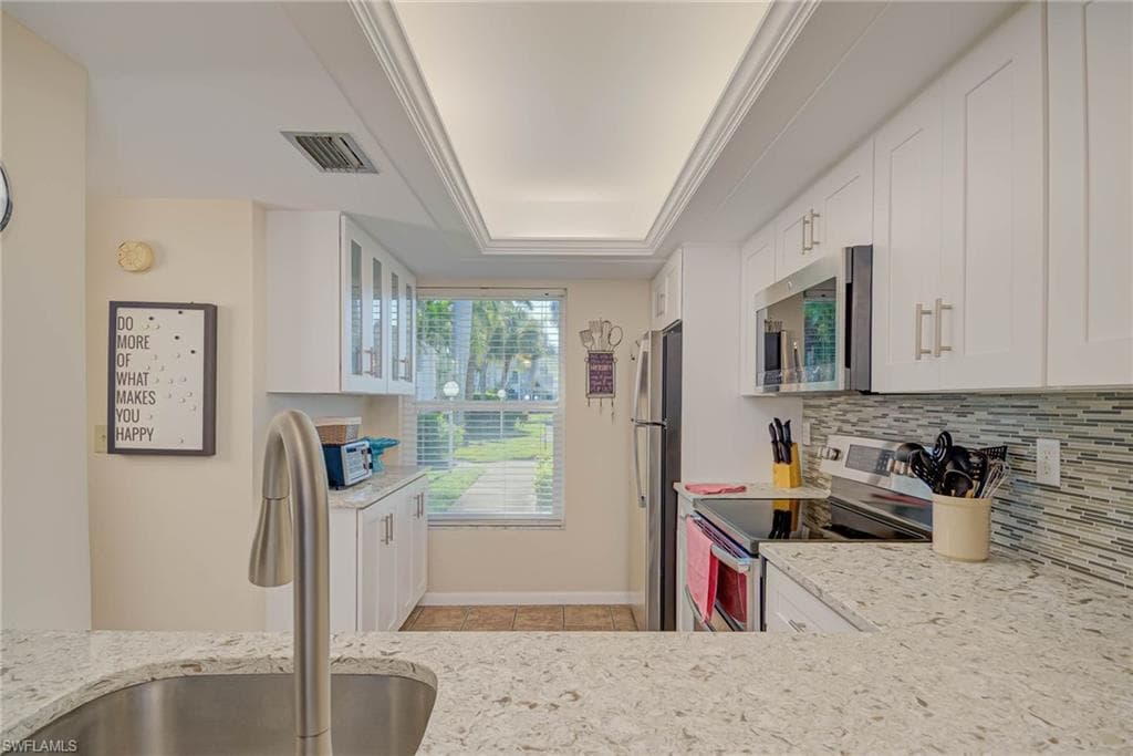 5445 Peppertree DR # 9, FORT MYERS FL 33908-3