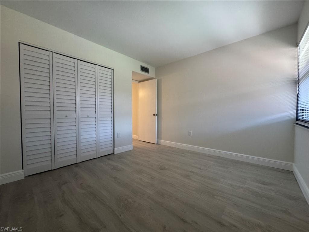 1530 Mainsail DR # 11, NAPLES FL 34114-16