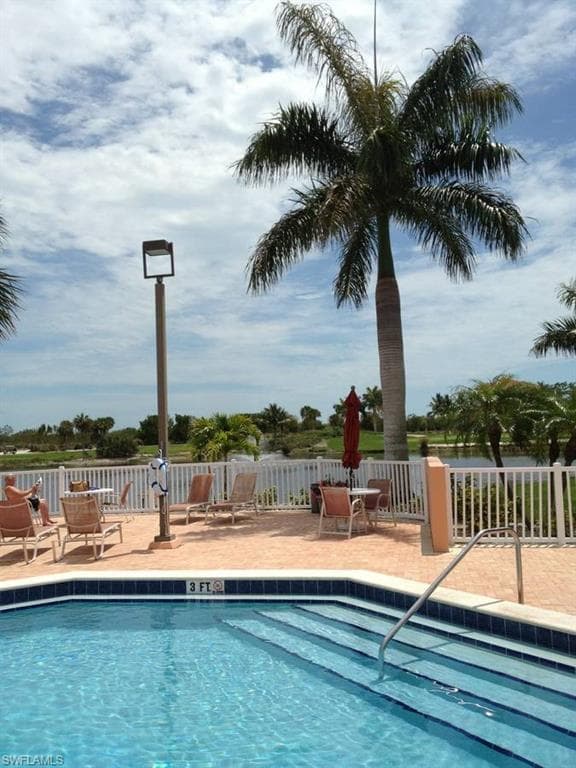 1530 Mainsail DR # 11, NAPLES FL 34114-25