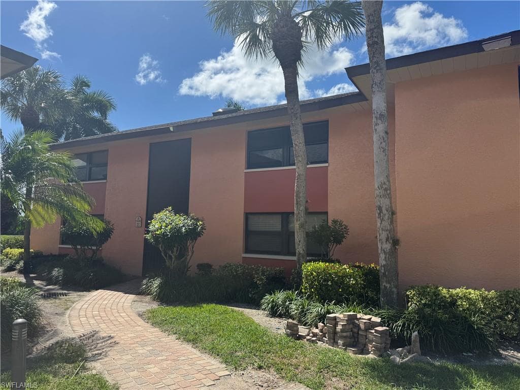 1530 Mainsail DR # 11, NAPLES FL 34114-2