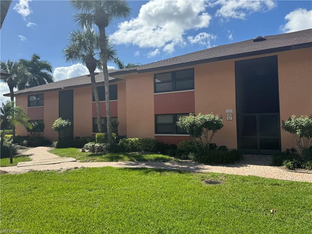 1530 Mainsail DR # 11, NAPLES FL 34114-23