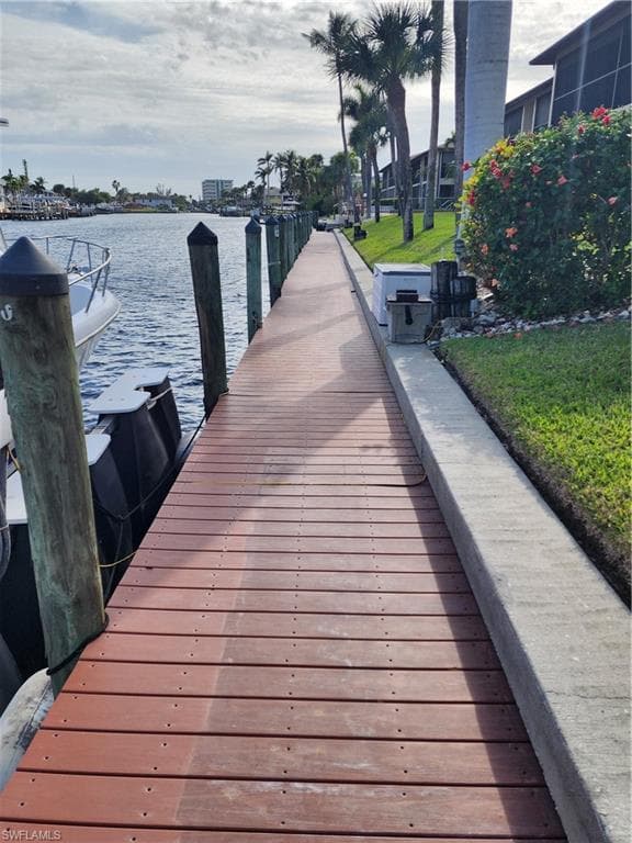 4515 Country Club BLVD # 204, CAPE CORAL FL 33904-44