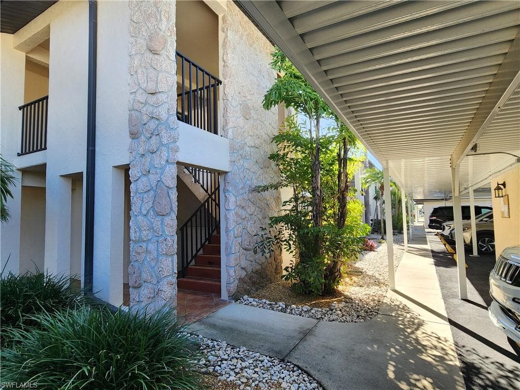4515 Country Club BLVD # 204, CAPE CORAL FL 33904-3
