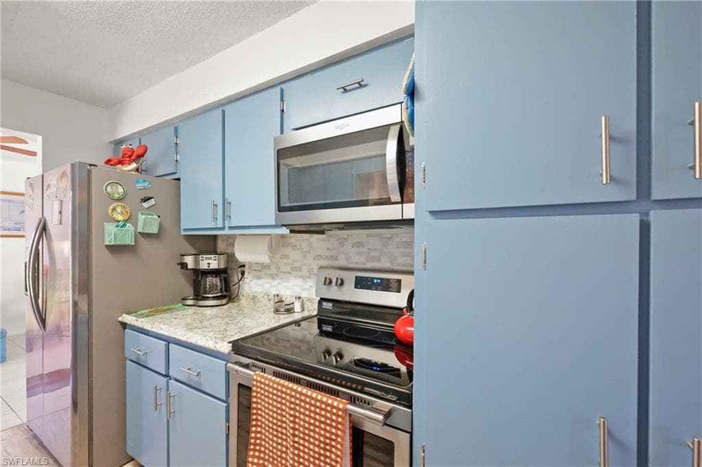 4517 Vinsetta AVE, NORTH FORT MYERS FL 33903-5