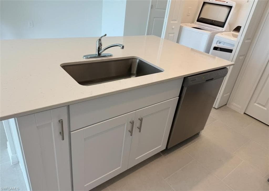 4230 Caterina CT, FORT MYERS FL 33917-2