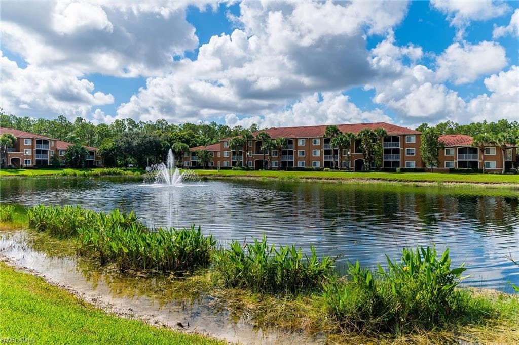 1810 Florida Club CIR # 1111, NAPLES FL 34112-1