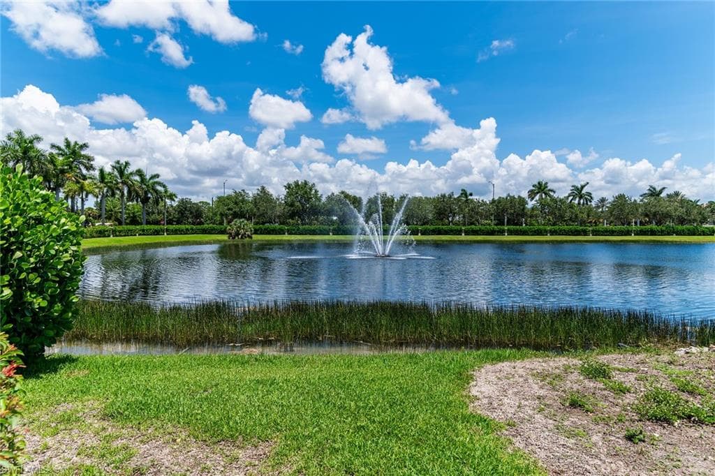 1810 Florida Club CIR # 1111, NAPLES FL 34112-29