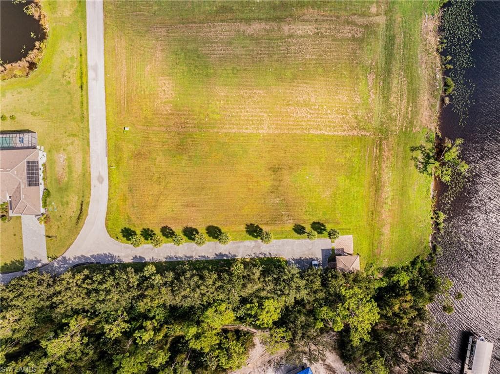 17109 Serengeti CIR, ALVA FL 33920-12