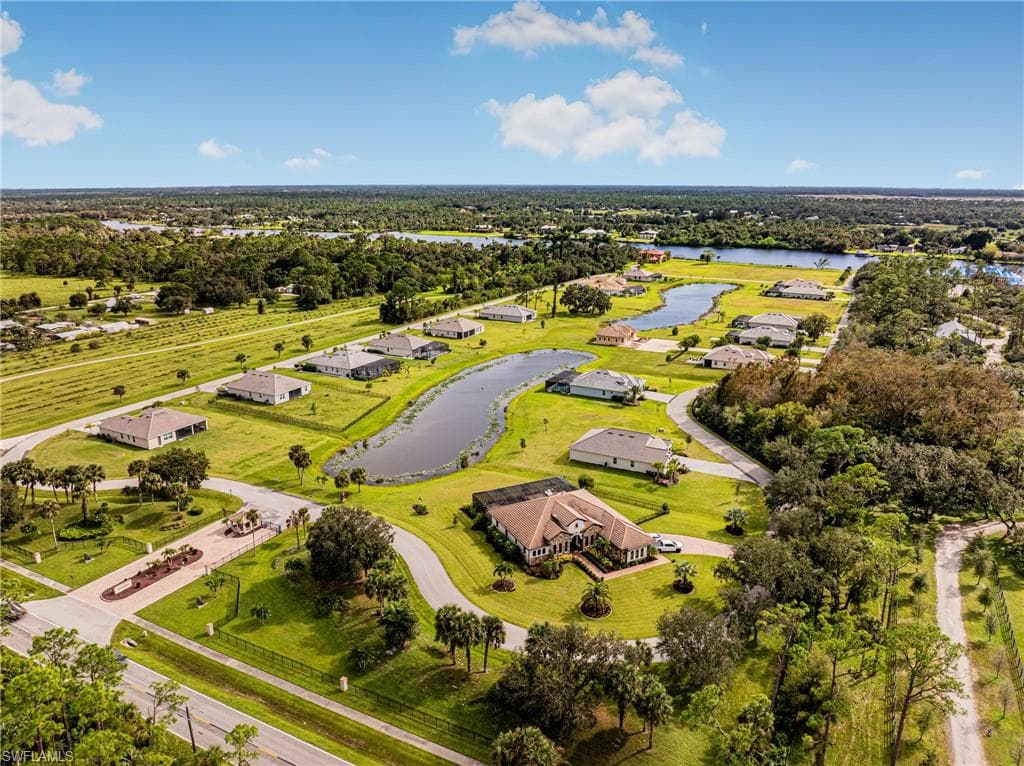 17109 Serengeti CIR, ALVA FL 33920-31