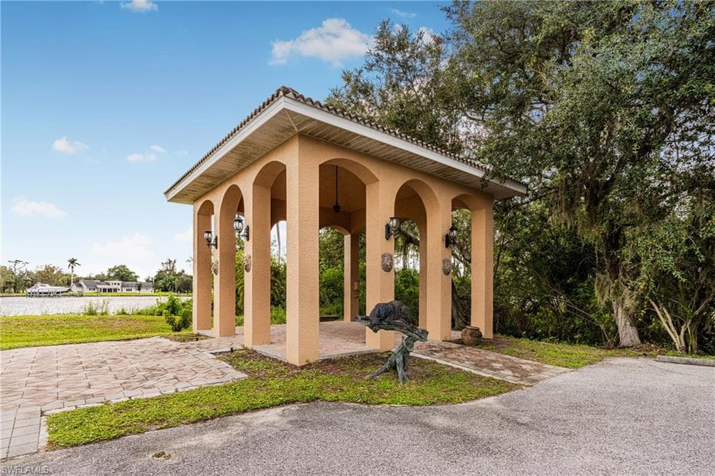 17109 Serengeti CIR, ALVA FL 33920-27