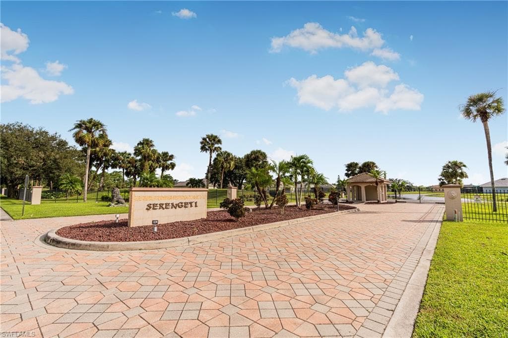 17109 Serengeti CIR, ALVA FL 33920-28