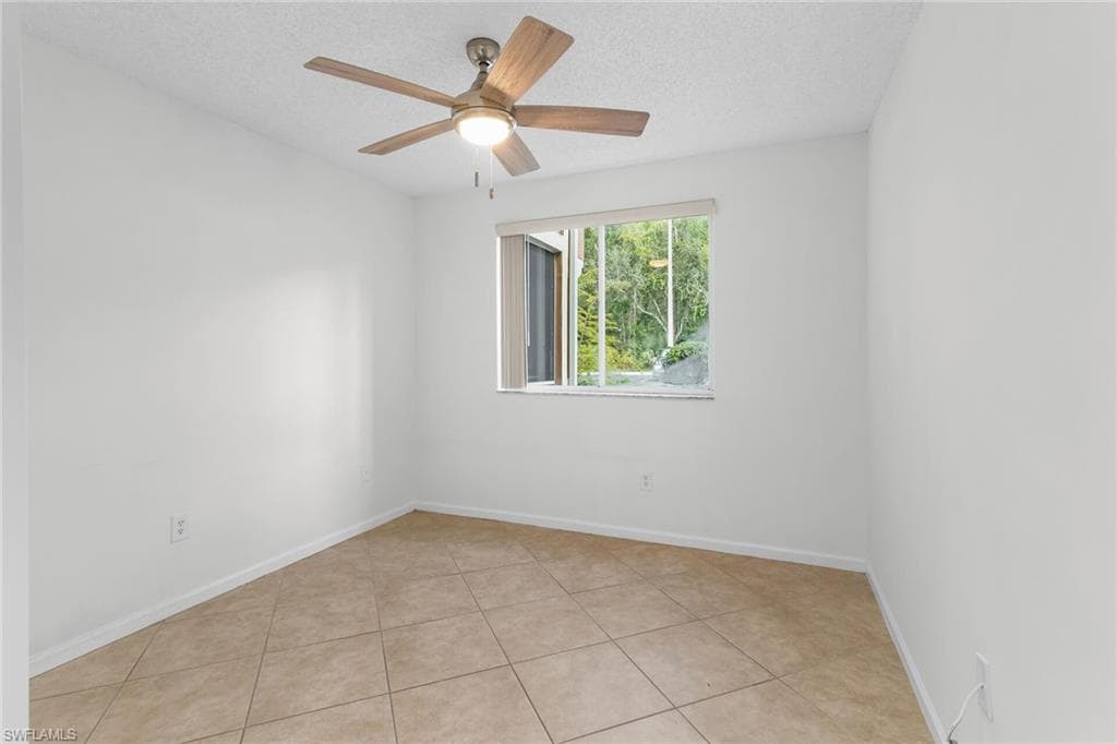 1810 Florida Club CIR # 1111, NAPLES FL 34112-6