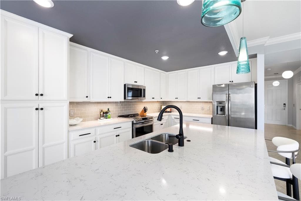 9572 Trevi CT # 5033, NAPLES FL 34113-4