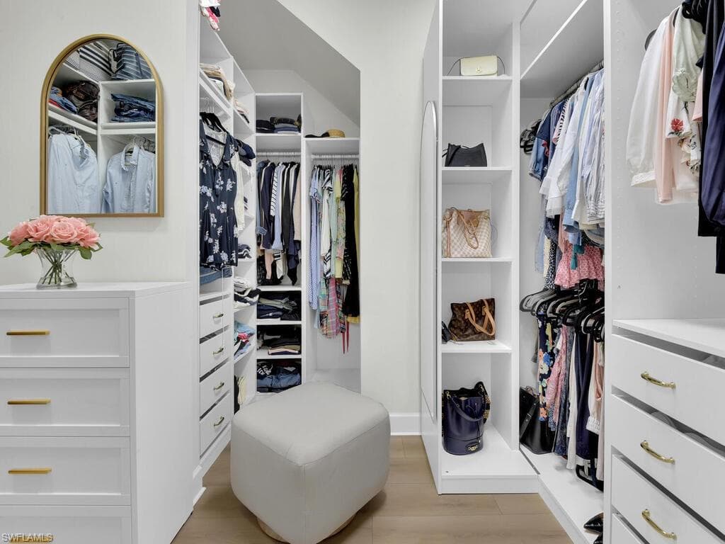 7412 Winding Cypress DR, NAPLES FL 34114-15