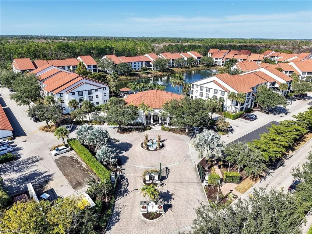 7960 Preserve CIR # 634, NAPLES FL 34119-21