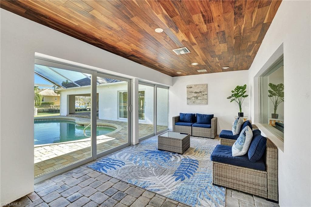921 Scott DR-29