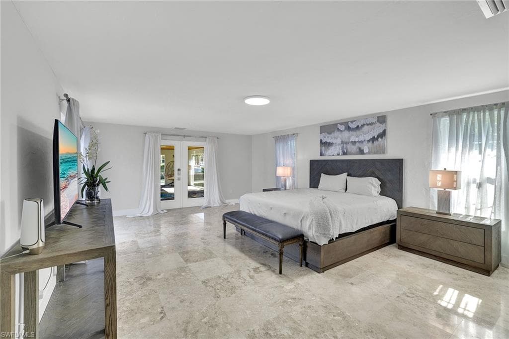 921 Scott DR-13