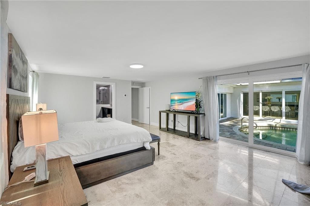 921 Scott DR-14