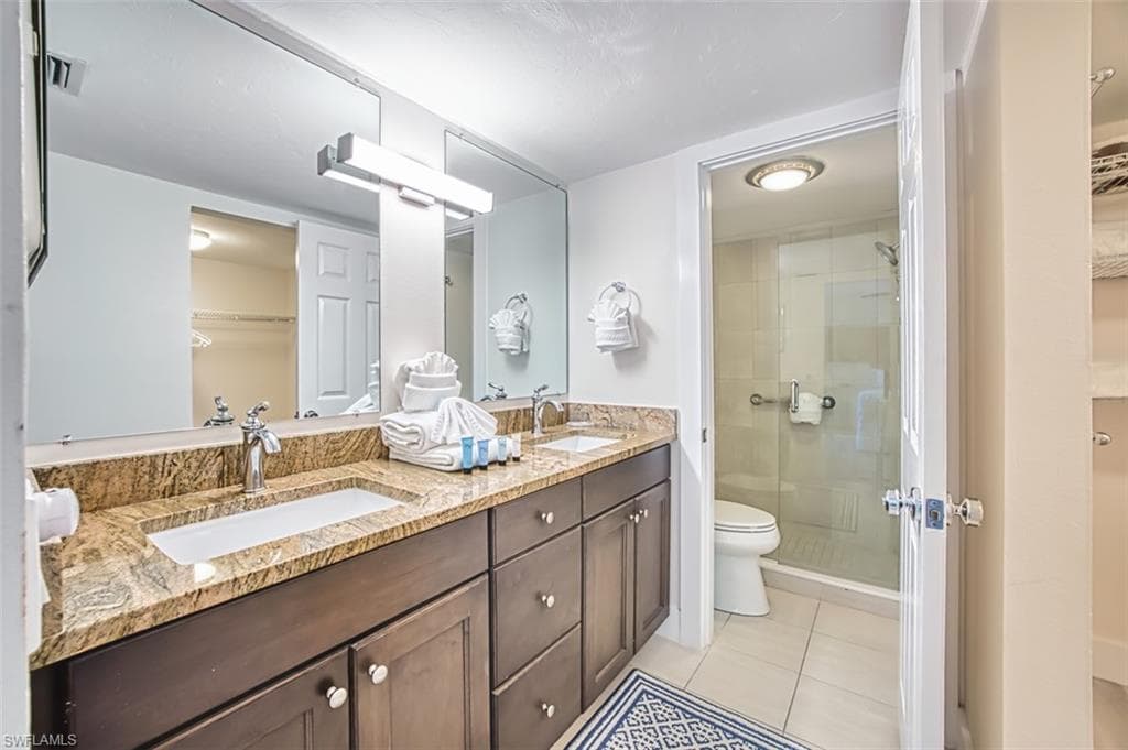 1246 Fulgur ST # 207, SANIBEL FL 33957-26