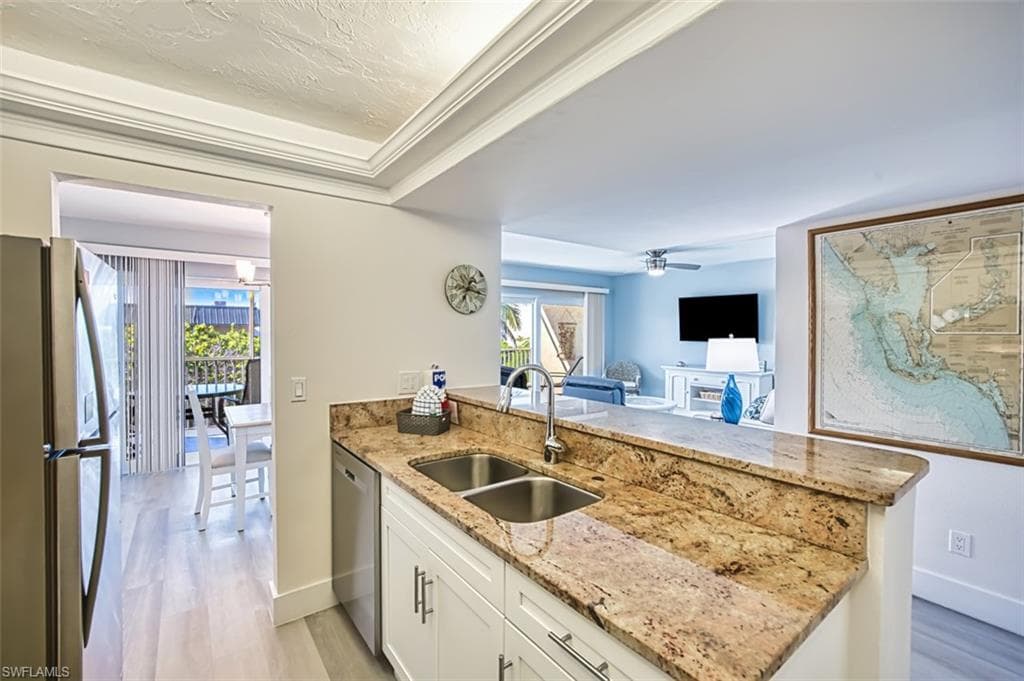 1246 Fulgur ST # 207, SANIBEL FL 33957-11