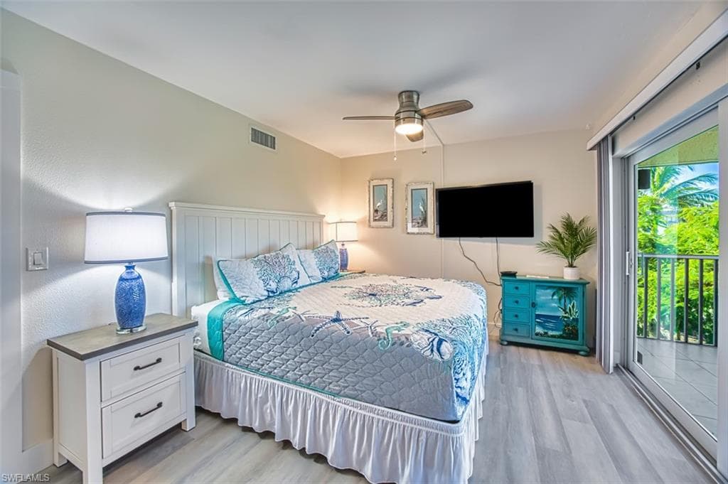 1246 Fulgur ST # 207, SANIBEL FL 33957-21