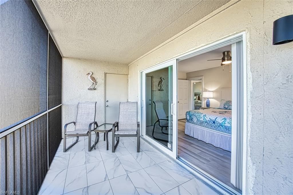 1246 Fulgur ST # 207, SANIBEL FL 33957-23
