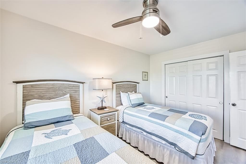 1246 Fulgur ST # 207, SANIBEL FL 33957-29