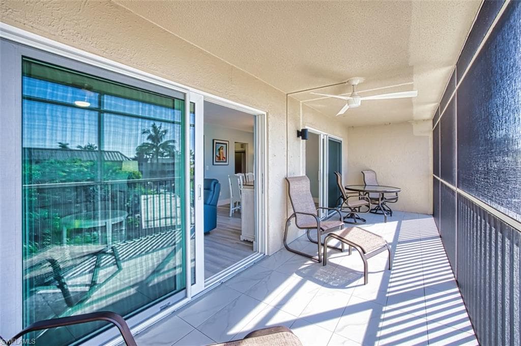 1246 Fulgur ST # 207, SANIBEL FL 33957-18