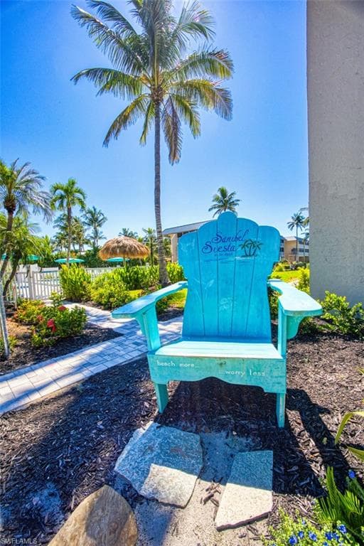 1246 Fulgur ST # 207, SANIBEL FL 33957-38